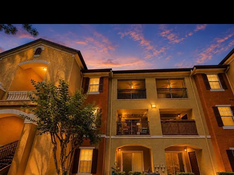 802 Crest Pines Dr #833 — Photo 4