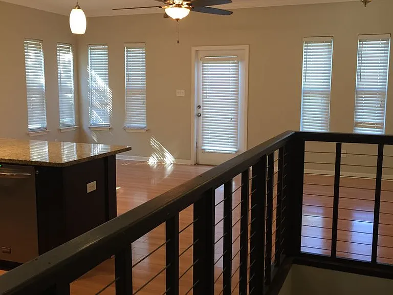 1315 N. Duval Street — Photo 16