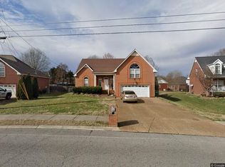 317 Lone Oak Dr, White House, TN 37188