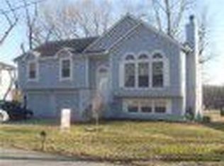 10007 E 70th Ter, Raytown, MO 64133