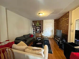 Rented by Premier Metro Realty Corp