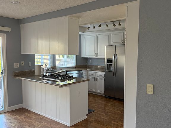 5th image of 632 Elderberry Way