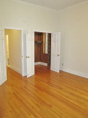 Rented by Keller Williams NYC | media 19