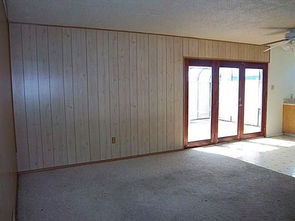 3rd image of 2762 Eddie Pl