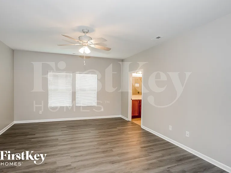 3516 Larkhaven Ave SW — Photo 8