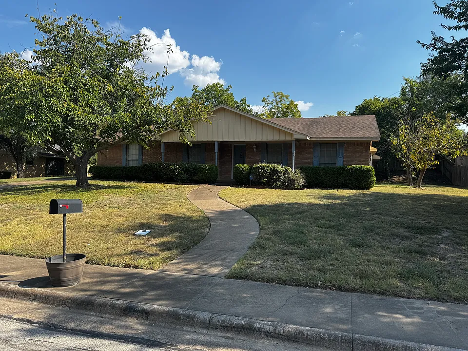 428 Kathy Dr