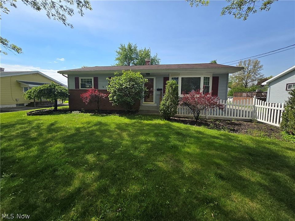 1st image of 3923 Lake Rd