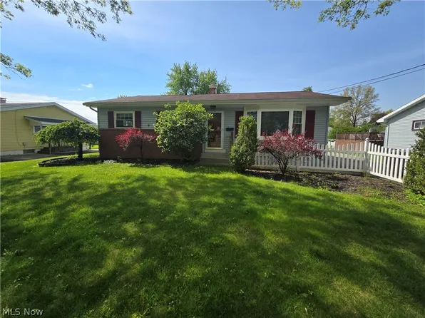 3923 Lake Rd, Youngstown, OH 44511