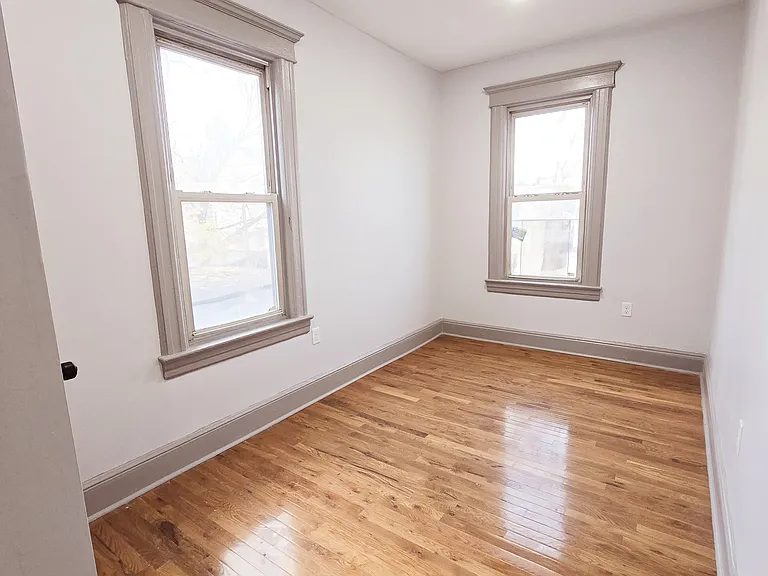 156 Wegman Pkwy #1A — Photo 7
