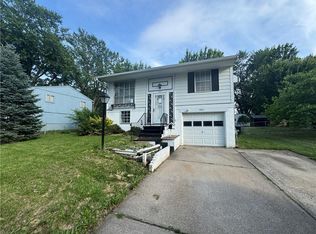 18411 E Lexington Rd, Independence, MO 64058