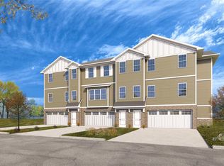 8705 Lewis Drs SW #A, Cedar Rapids, IA 52404