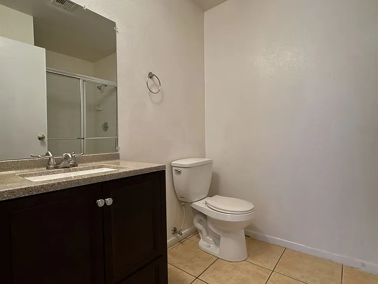 6659 W Tropicana Ave — Photo 11