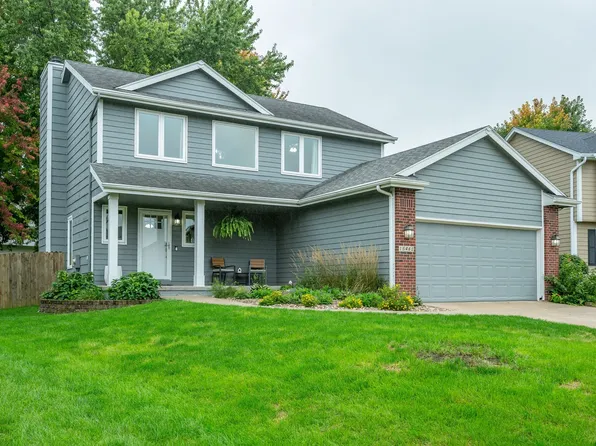 15462 Rosewood Dr, Clive, IA 50325