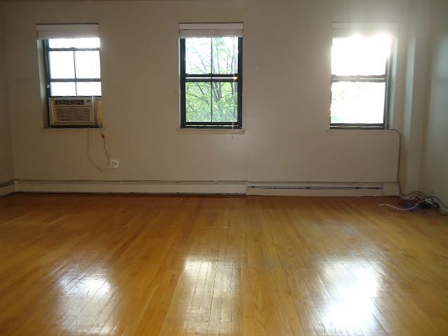 1st image of 401 Cumberland St #3