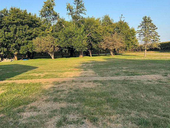 2nd image of 10065 Township Rd