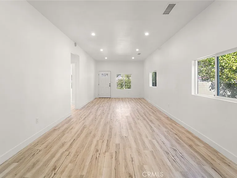 10730 Strathern St — Photo 8