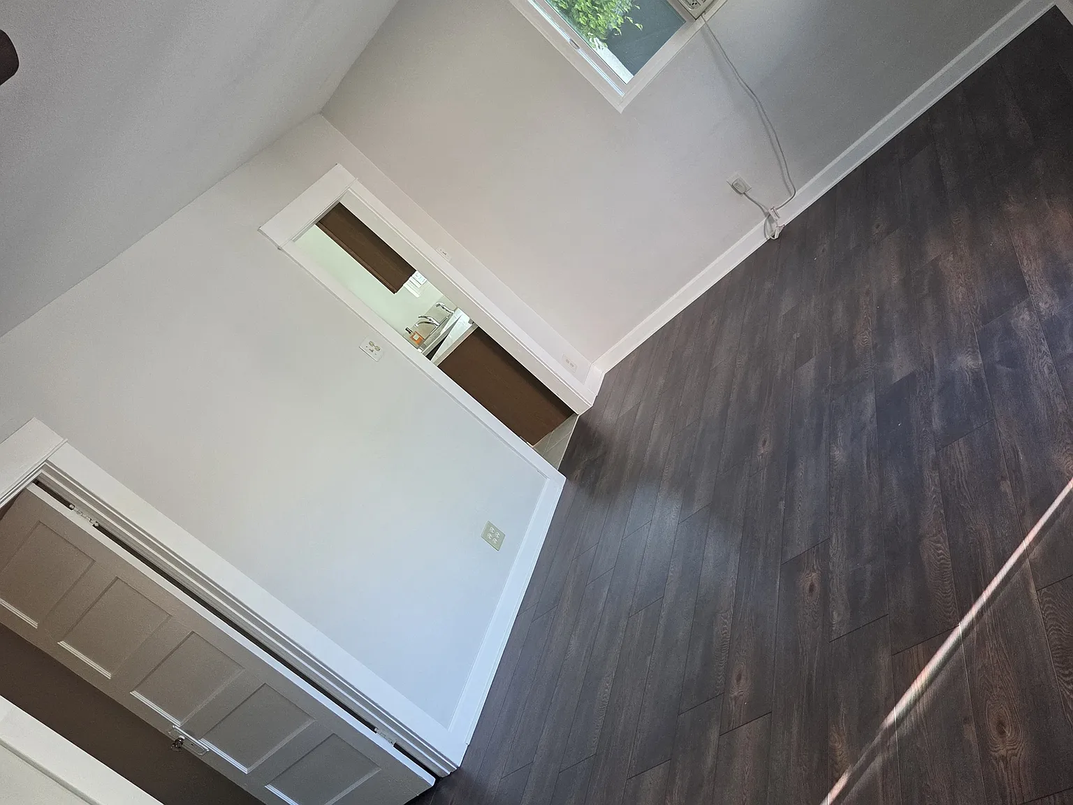 1 bed, 575 sqft, $2,100 — Photo 1