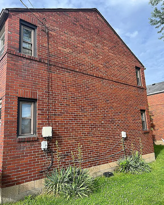 Building Photo 3