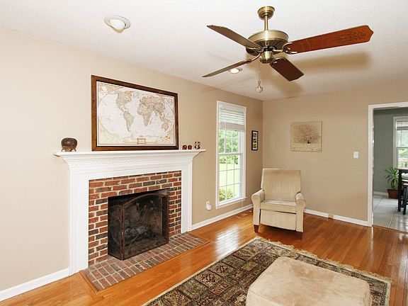 Living Room with Gas FP