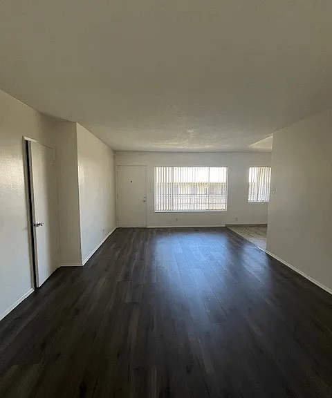 4014 Stevely Ave. — Photo 22