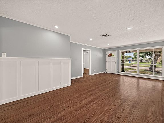 3rd image of 4002 Cheena Dr