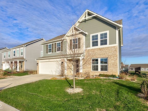 3rd image of 8229 Lupine Dr