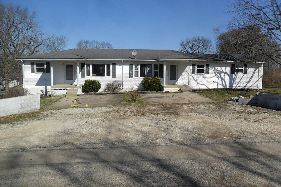1st image of 908 Woodward St