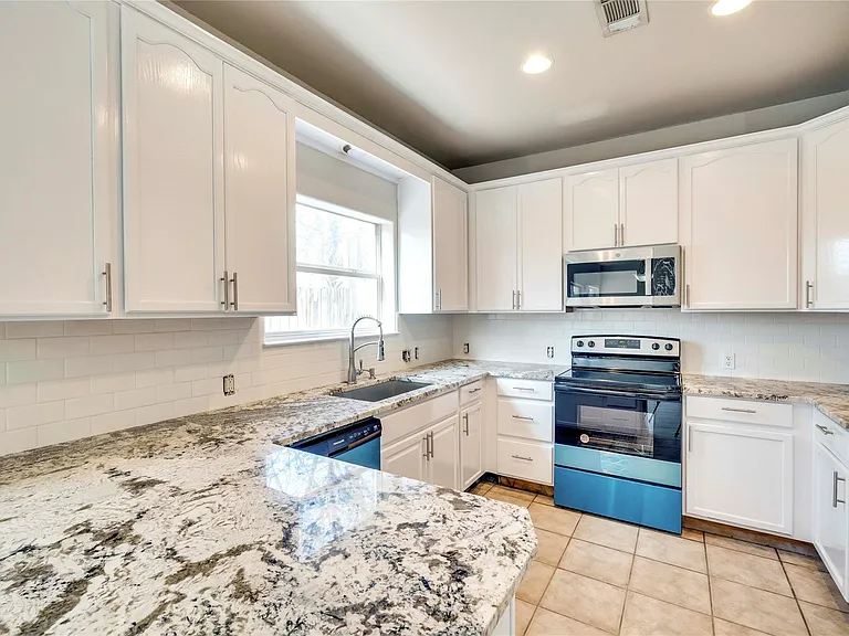 7312 E Ben White Blvd #6 — Photo 4