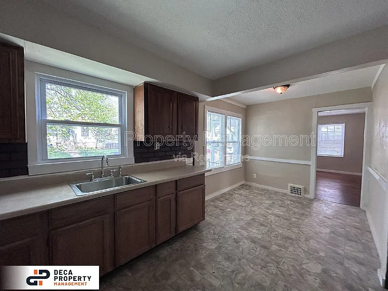 5318 Winslow Dr — Photo 6