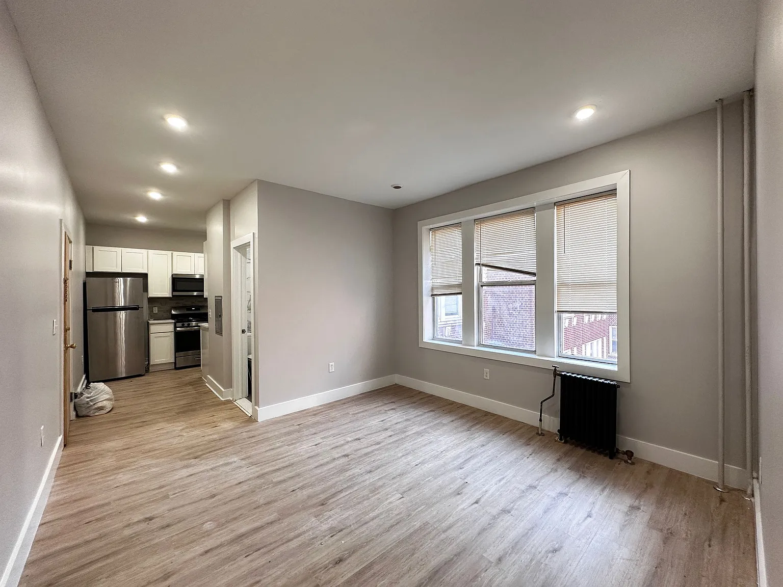 1 bed, 650 sqft, $2,050 — Photo 2