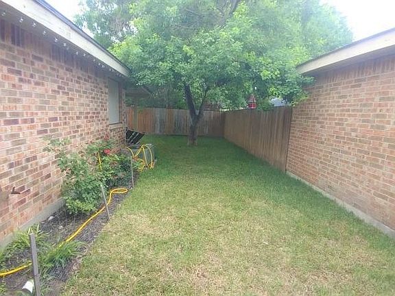 5th image of 766 Briarbend Dr