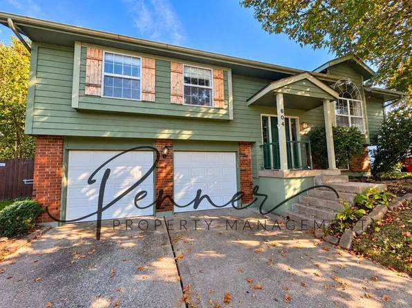 604 NW 42nd St, Blue Springs, MO 64015