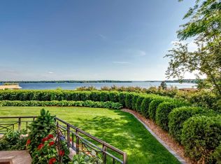 630 Indian Mound St #1A, Wayzata, MN 55391