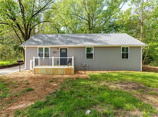 145 Spring St, Charlestown, IN 47111