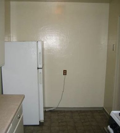 4th image of 1027 W San Fernando St