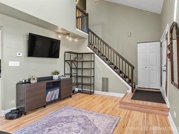 4th image of 3S130 Timber Dr