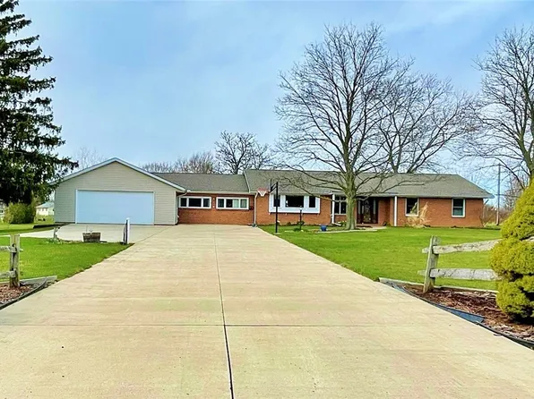 17410 Hallauer Rd, Wellington, OH 44090