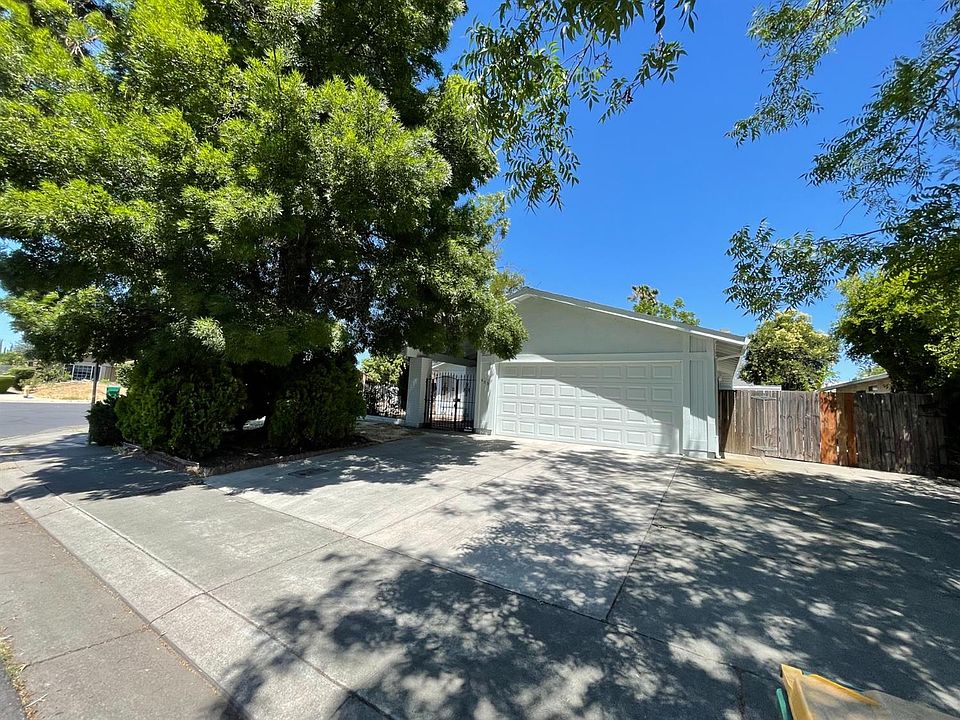 1st image of 603 Gotham Dr