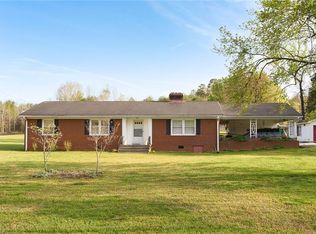 205 Rink Rd, Winston Salem, NC 27107