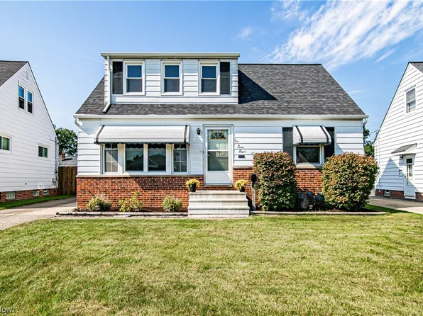 648 Pendley Rd, Willowick, OH 44095