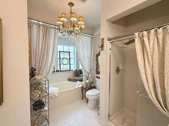 11563 Briarwood Cir #4 — Photo 17