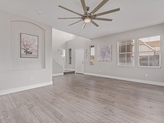 5th image of 8727 E KNOWLES Avenue