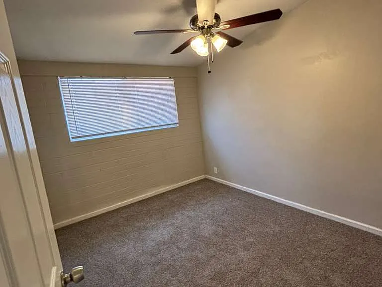3644 W Townley Ave — Photo 7