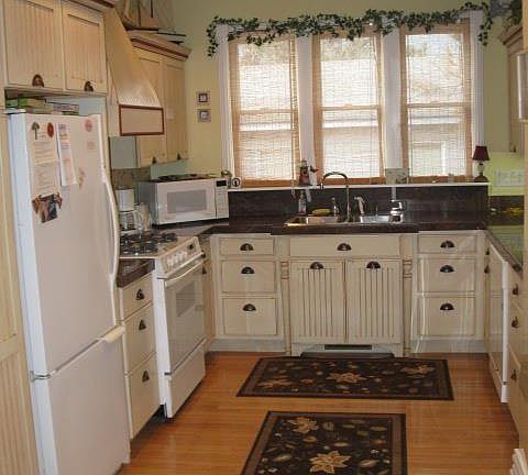 4th image of 3114 Bath St