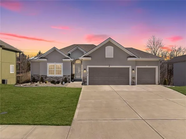 5815 N Liberty Ave, Kansas City, MO 64118