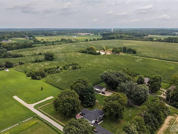 4th image of 3 Willow Ln