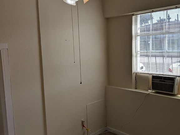 4th image of 214 Ponce De Leon Ave APT 7