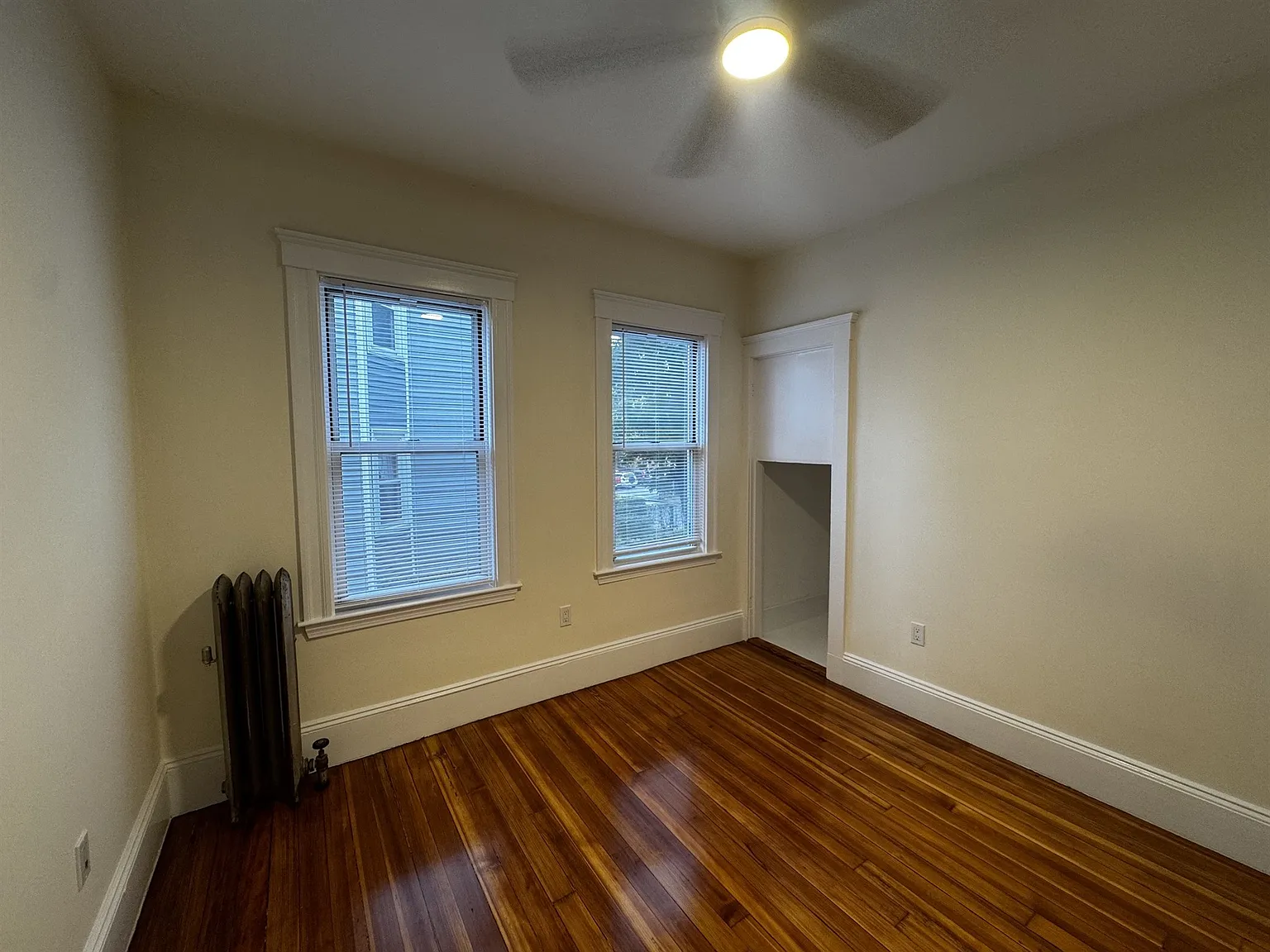 3 bed, 1400 sqft, $3,600 — Photo 4