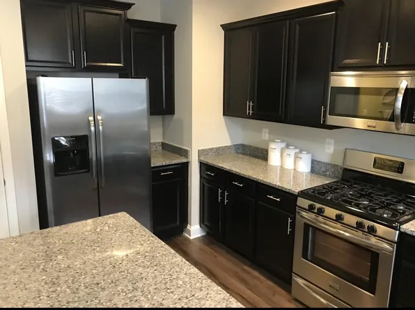 2405 Baneberry Ln, Gambrills, MD 21054