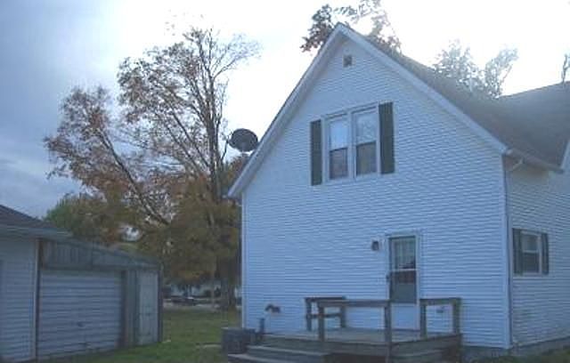 2nd image of 304 N Main St